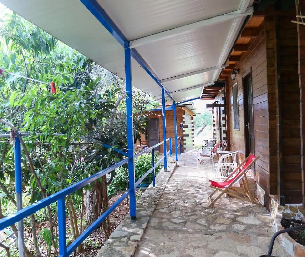 Holiwood Motel Himare